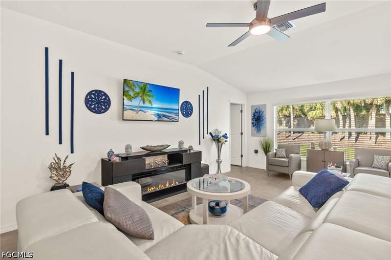 4 bedroom SingleFamilyResidence at 3813 Treasure Oak Way, Oakview, Fort Myers — photo 3