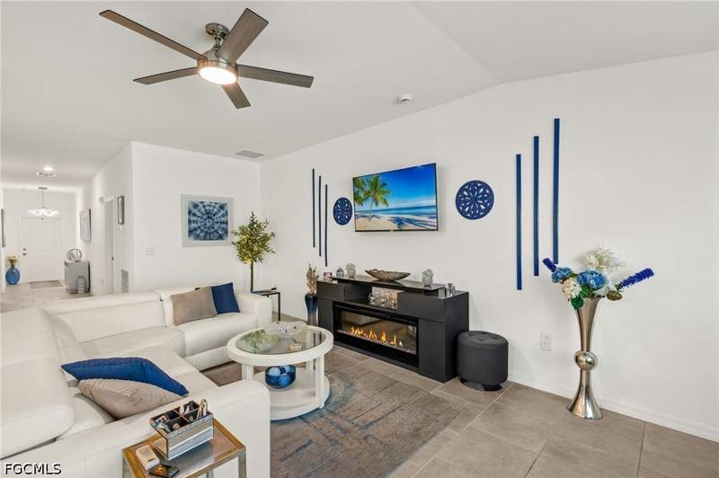 4 bedroom SingleFamilyResidence at 3813 Treasure Oak Way, Oakview, Fort Myers — photo 5