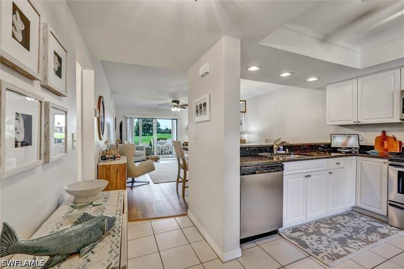 2 bedroom Condominium at 7340 Saint Ives Way 3102, Country Haven, Naples — photo 4