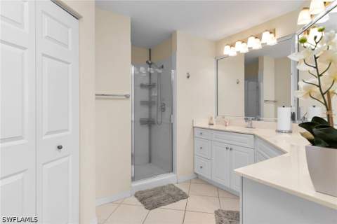 451 Bayfront Pl 5405, Naples FL - photo 12 of 38