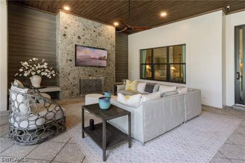 16759 Cabreo Dr, Naples FL - photo 10 of 32