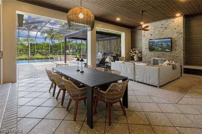 3 bedroom SingleFamilyResidence at 16759 Cabreo Dr, Cabreo, Naples — photo 5