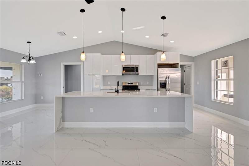4 bedroom SingleFamilyResidence at 4106 NE 14th Pl, Gator Circle, Cape Coral — photo 4
