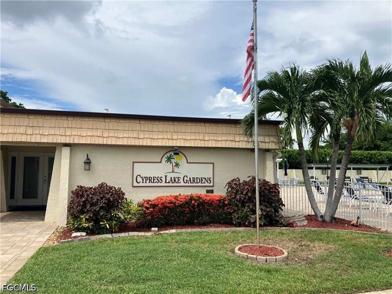 1 bedroom Attached at 116 Gledhill Ct, Cypress Lake Gardens Condo, Fort Myers — photo 1