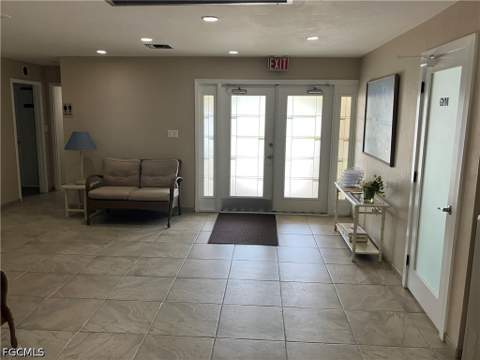 116 Gledhill Ct, Fort Myers FL - photo 11 of 32