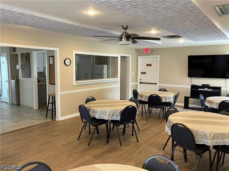 1 bedroom Attached at 116 Gledhill Ct, Cypress Lake Gardens Condo, Fort Myers — photo 5