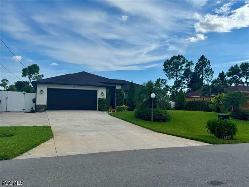 3 bedroom SingleFamilyResidence at 3803 18th St SW, Lehigh Acres, Lehigh Acres — photo 1