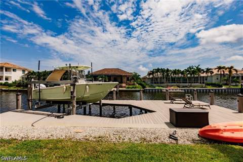 1045 Cottonwood Ct, Marco Island FL - photo 7 of 50