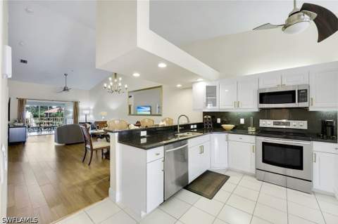 6720 Beach Resort Dr 10, Naples FL - photo 6 of 43