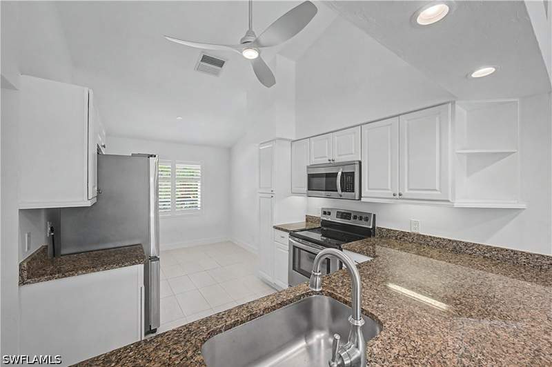 2 bedroom Condominium at 400 Fox Haven Dr 4307, Fox Haven, Naples — photo 5