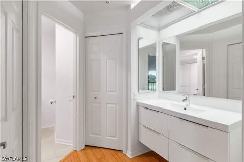 28072 Cavendish Ct 2211, Bonita Springs FL - photo 17 of 44