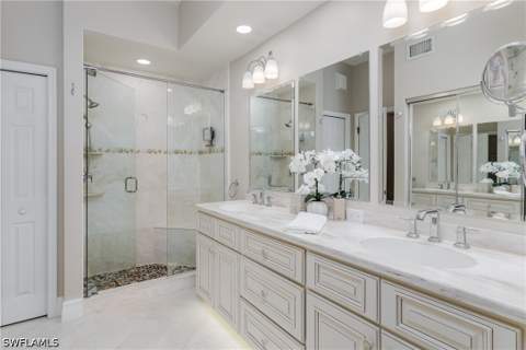 6760 Beach Resort Dr 5, Naples FL - photo 18 of 45