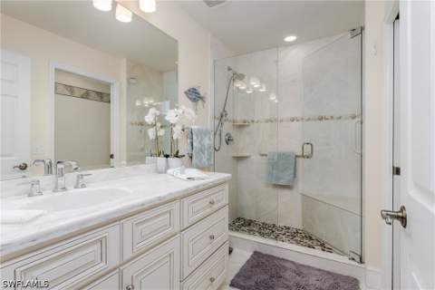 6760 Beach Resort Dr 5, Naples FL - photo 22 of 45