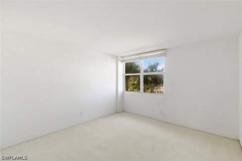 2121 Gulf Shore Blvd N 203, Naples FL - photo 19 of 39