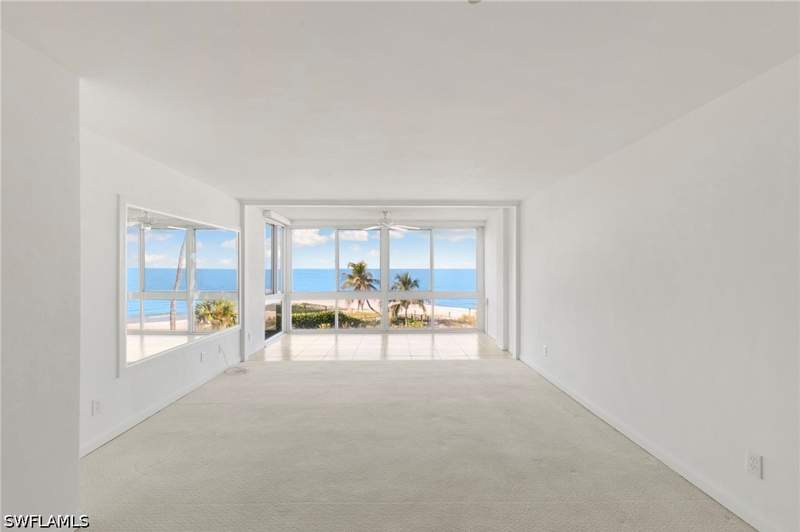 2 bedroom Condominium at 2121 Gulf Shore Blvd N 203, Royal Palm Club, Naples — photo 4