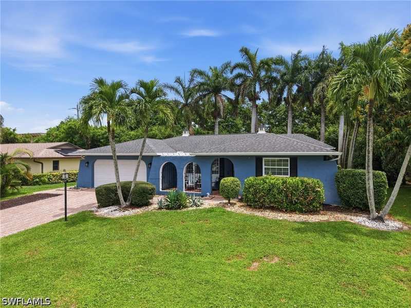 3 bedroom SingleFamilyResidence at 4561 Beechwood Lake Dr, Lakewood, Naples — photo 1