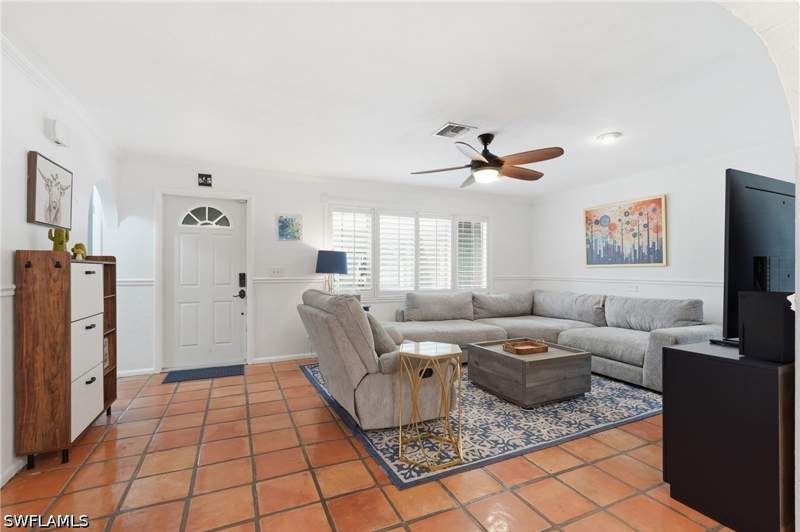 3 bedroom SingleFamilyResidence at 4561 Beechwood Lake Dr, Lakewood, Naples — photo 4