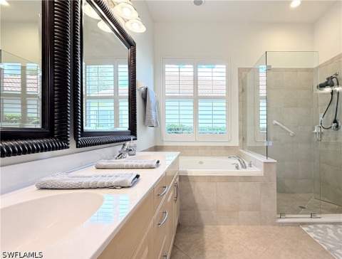 7903 Founders Cir, Naples FL - photo 22 of 40