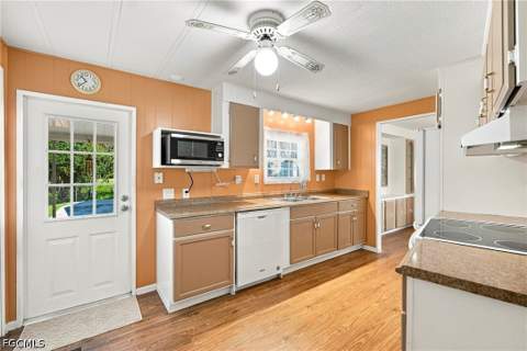 210 Sante Fe Trl, North Fort Myers FL - photo 8 of 36