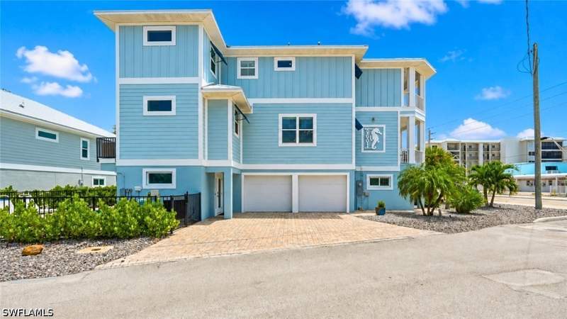 4 bedroom SingleFamilyResidence at 2601 Estero Blvd, Winkler Subdivision, Fort Myers Beach — photo 3
