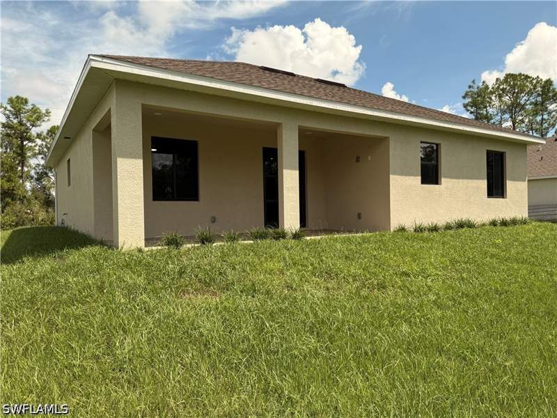 3 bedroom SingleFamilyResidence at 469 Woodman Dr, Greenbriar, Lehigh Acres — photo 5