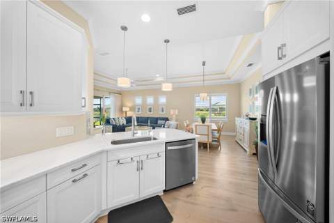 8924 Yucatan Ct, Naples FL - photo 16 of 48