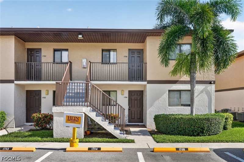 2 bedroom Condominium at 4790 S Cleveland Ave 1708, Pinewood South Condo, Fort Myers — photo 1