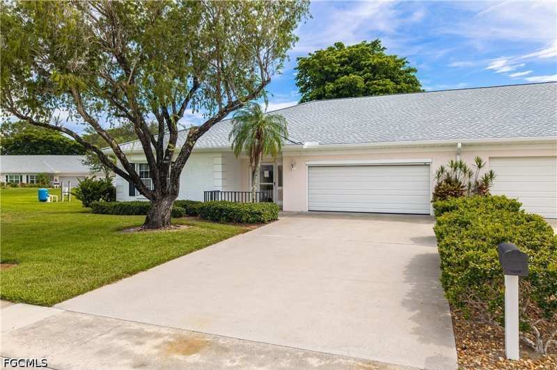 2 bedroom Attached at 1238 N Brandywine Cir, Brandywine, Fort Myers — photo 1