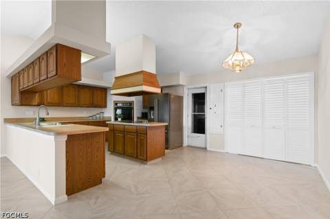1238 N Brandywine Cir, Fort Myers FL - photo 11 of 46