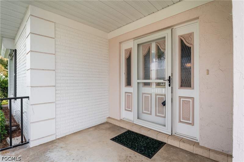 2 bedroom Attached at 1238 N Brandywine Cir, Brandywine, Fort Myers — photo 2