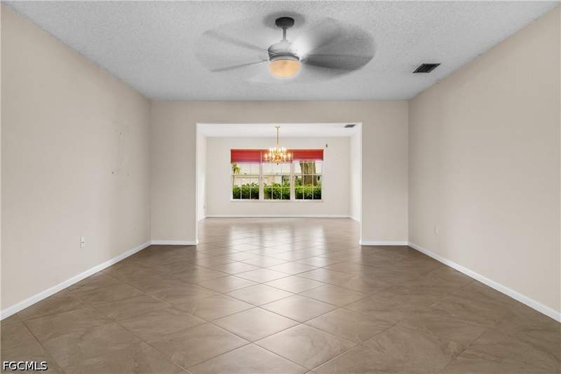 2 bedroom Attached at 1238 N Brandywine Cir, Brandywine, Fort Myers — photo 5