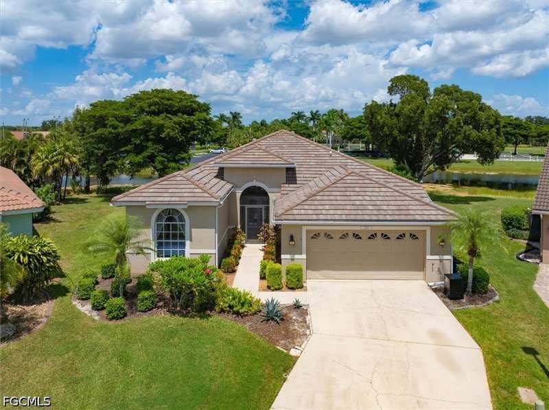 3 bedroom SingleFamilyResidence at 12952 Dresden Ct, Cross Creek Estates, Fort Myers — photo 1