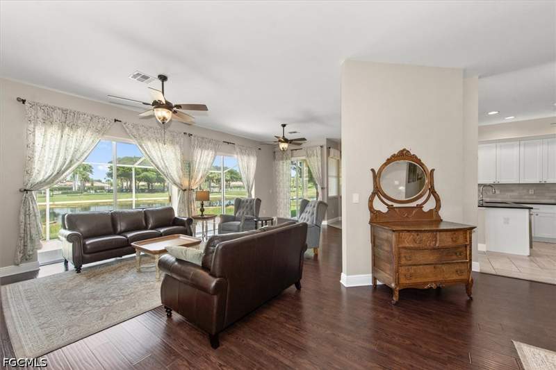 3 bedroom SingleFamilyResidence at 12952 Dresden Ct, Cross Creek Estates, Fort Myers — photo 3