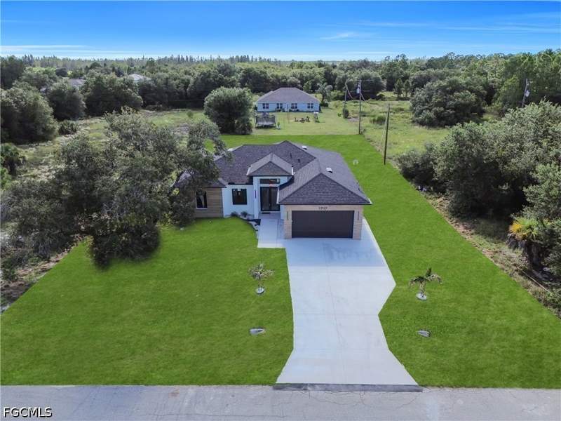 4 bedroom SingleFamilyResidence at 1717 Roosevelt Ave, Lehigh Acres, Lehigh Acres — photo 3