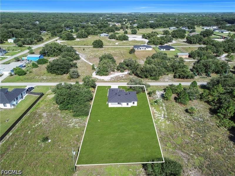 4 bedroom SingleFamilyResidence at 1717 Roosevelt Ave, Lehigh Acres, Lehigh Acres — photo 4