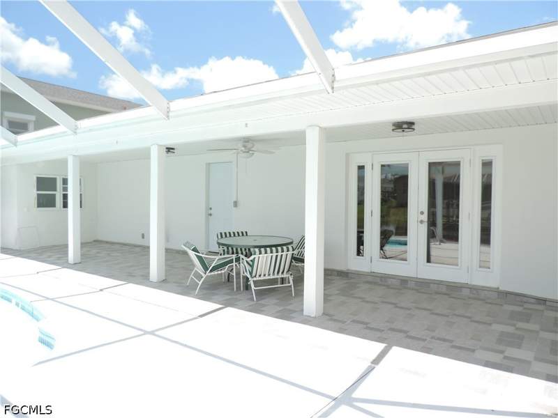 4 bedroom SingleFamilyResidence at 6401 Plumosa Ave, Island Park, Fort Myers — photo 5