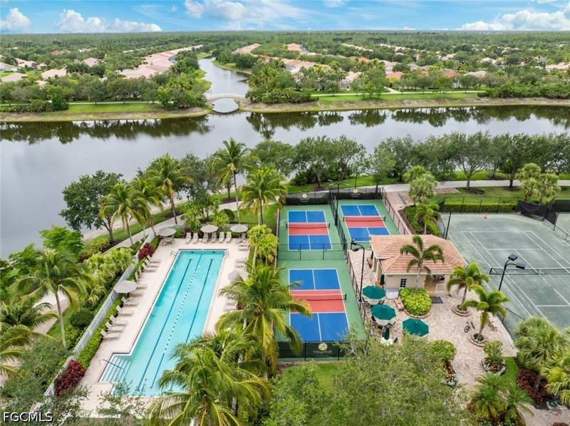 2 bedroom Attached at 28258 Islet Trl, Village Walk Of Bonita Springs, Bonita Springs — photo 3