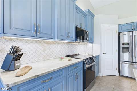 18220 Riverchase Ct, Alva FL - photo 14 of 49