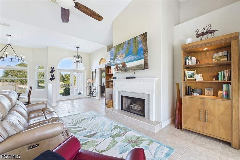 3 bedroom SingleFamilyResidence at 18220 Riverchase Ct, Riverwind Cove, Alva — photo 5