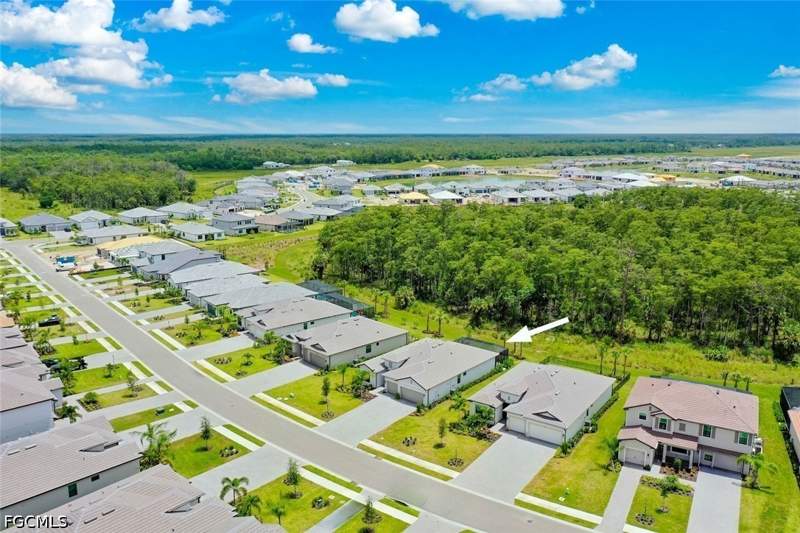 3 bedroom SingleFamilyResidence at 19070 Hinkley Dr, Verdana Village, Estero — photo 3