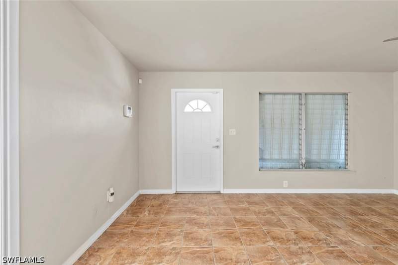 2 bedroom SingleFamilyResidence at 116 Lake Ave, Lehigh Acres, Lehigh Acres — photo 2