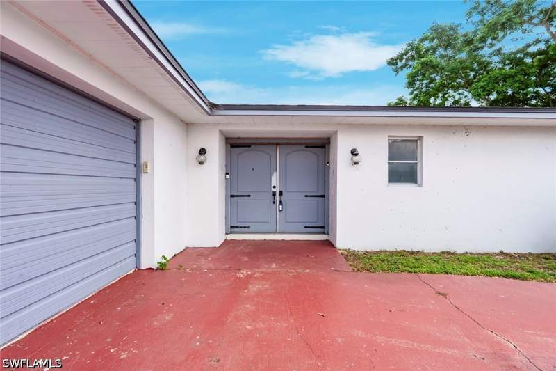 3 bedroom SingleFamilyResidence at 1681 Country Club Pkwy, Lehigh Acres, Lehigh Acres — photo 2