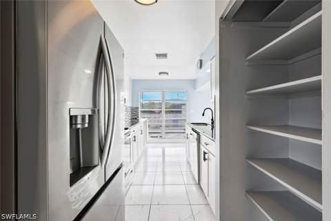 1681 Country Club Pkwy, Lehigh Acres FL - photo 8 of 24