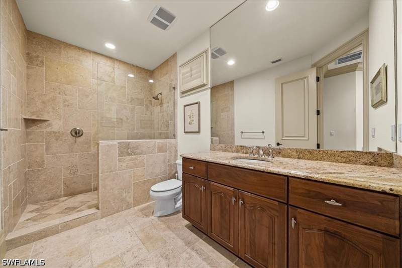 5 bedroom SingleFamilyResidence at 3111 Leeward Ln, Moorings, Naples — photo 5