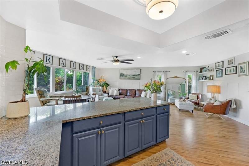 3 bedroom SingleFamilyResidence at 391 Torrey Pines Pt, Torrey Pines, Naples — photo 4
