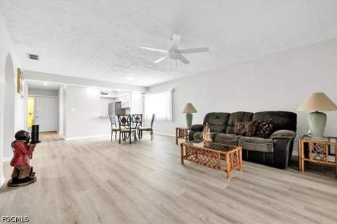 3631 SE 10th Ave 201, Cape Coral FL - photo 11 of 40