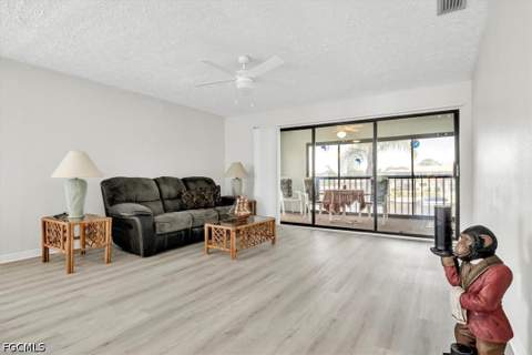 3631 SE 10th Ave 201, Cape Coral FL - photo 12 of 40