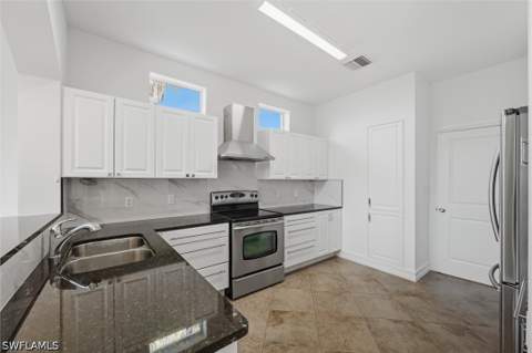 8088 Pennsylvania Blvd, Fort Myers FL - photo 6 of 37