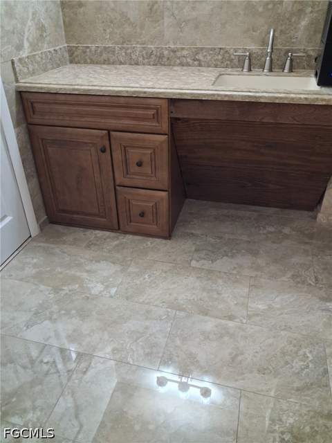 619 SE 12th Ave 116, Cape Coral FL - photo 11 of 19