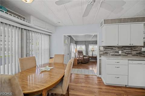 260 Caravan Cir, North Fort Myers FL - photo 11 of 39
